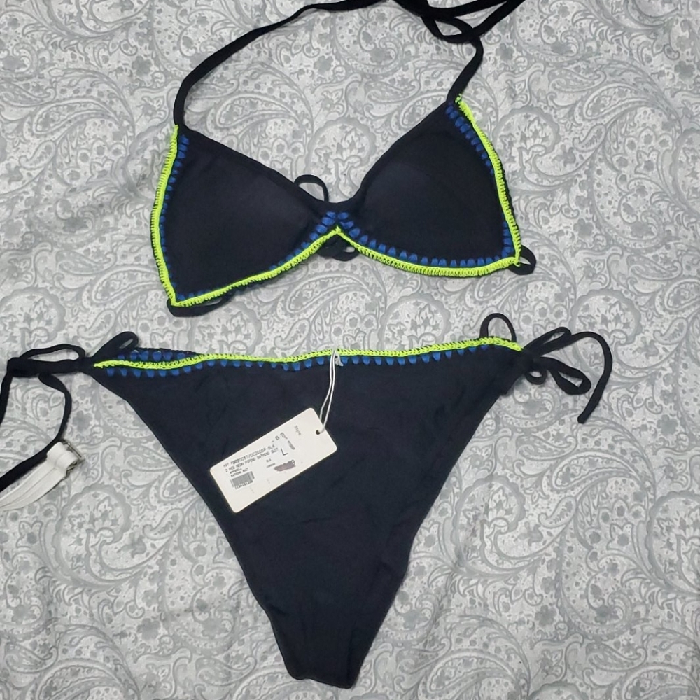 Bathing suit